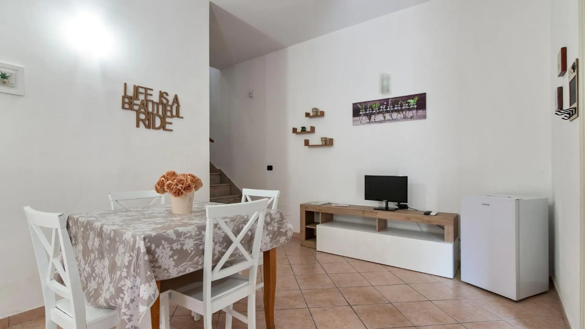 Le 2 Palme Family House - Lecce Selection Apartment 0*,  Italy